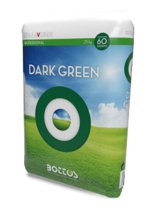 Dark Green, prodotto con azione rinverdente e antimuschio per il tappeto erboso.
